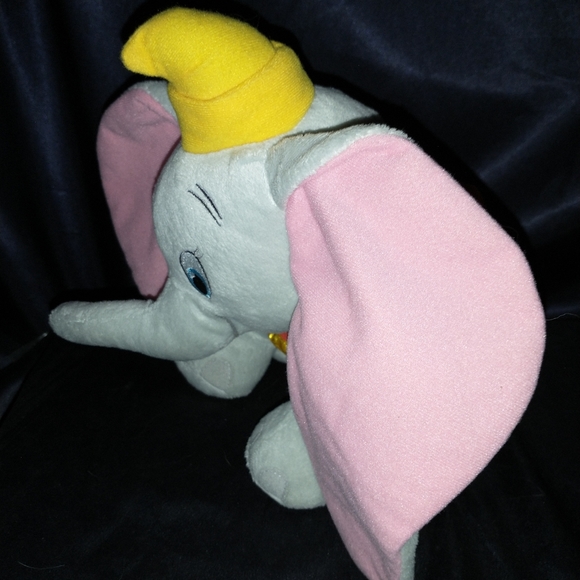 Disney's Dumbo Elephant  stuffed animal. - Picture 2 of 4